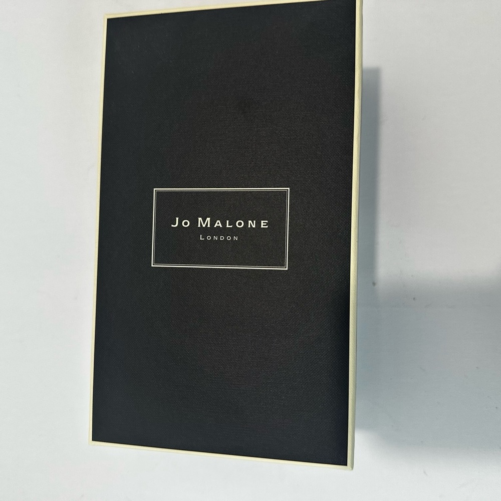 Jo Malone London Black & Cream Gift Box | Luxury Packaging Reusable - Picture 2 of 5